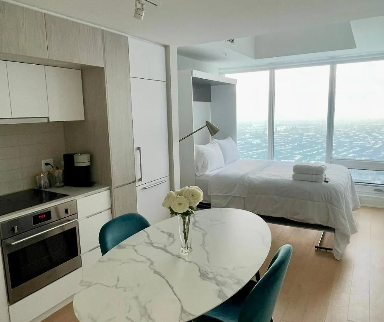 아파트 Skyline Penthouse & Condo - Downtown Montreal - Pool Spa Parking