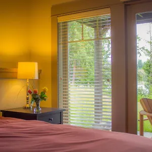 the-cottages-at-salt-spring-island.richmond-hotels.com/