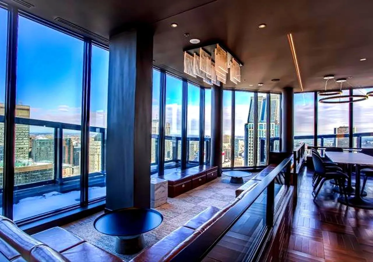 Spectacular Skyline Views - Downtown Montreal - Luxury Condo & Penthouse Canada