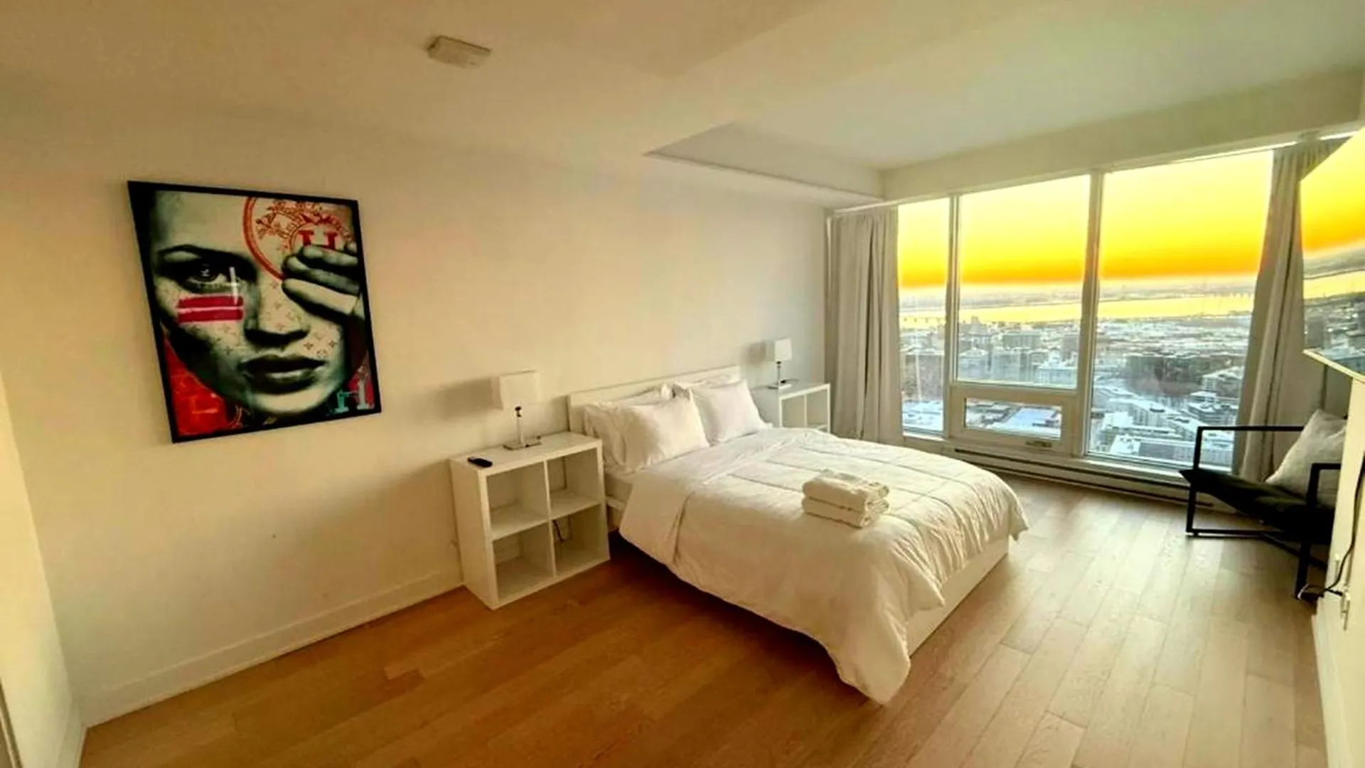 Spectacular Skyline Views - Downtown Montreal - Luxury Condo & Penthouse 0*,  Canada